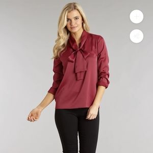 NWT Lauren James top